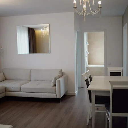 Uba Aparthotel 4*